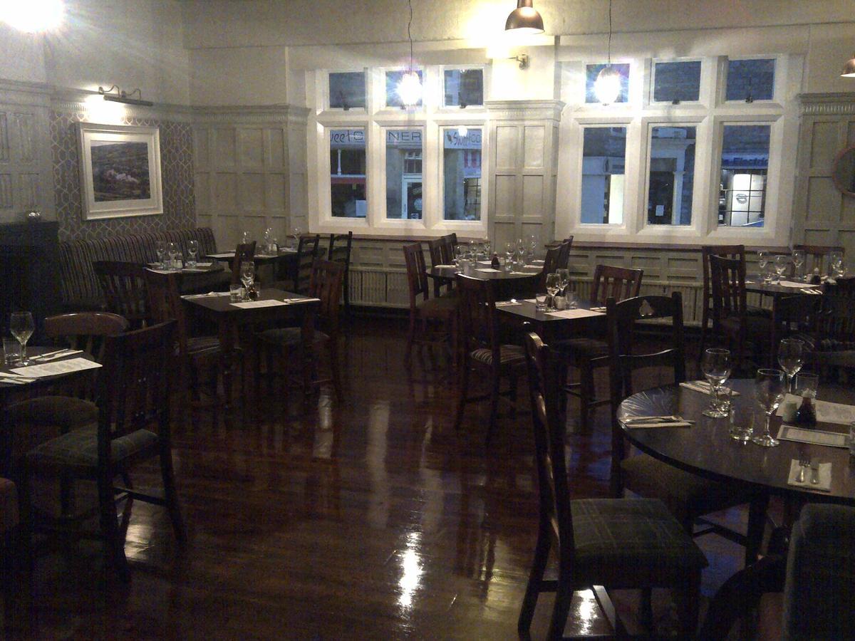 Отель The Royal Oak Сеттл Экстерьер фото